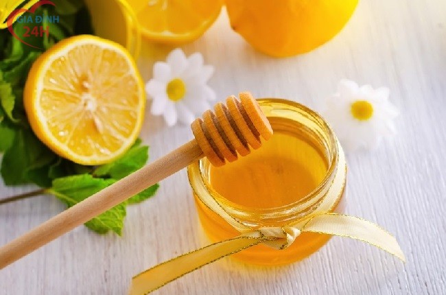 Top 3 cách trị mụn cho da nhờn bằng chanh, mật ong, đu đủ