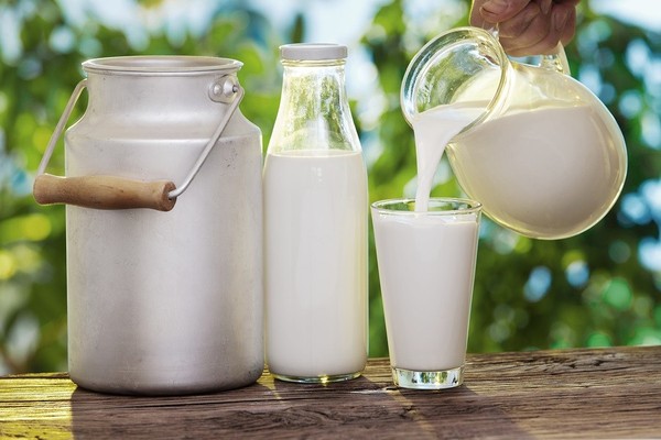 Top 6 cách trị mụn thâm với sữa tươi, đu đủ, nha đam, vitamin e