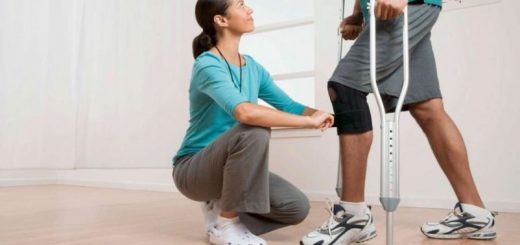 Bao lâu sau khi gãy xương chân, bệnh nhân có thể tập đi được?