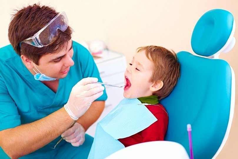 Trẻ bị áp xe răng?